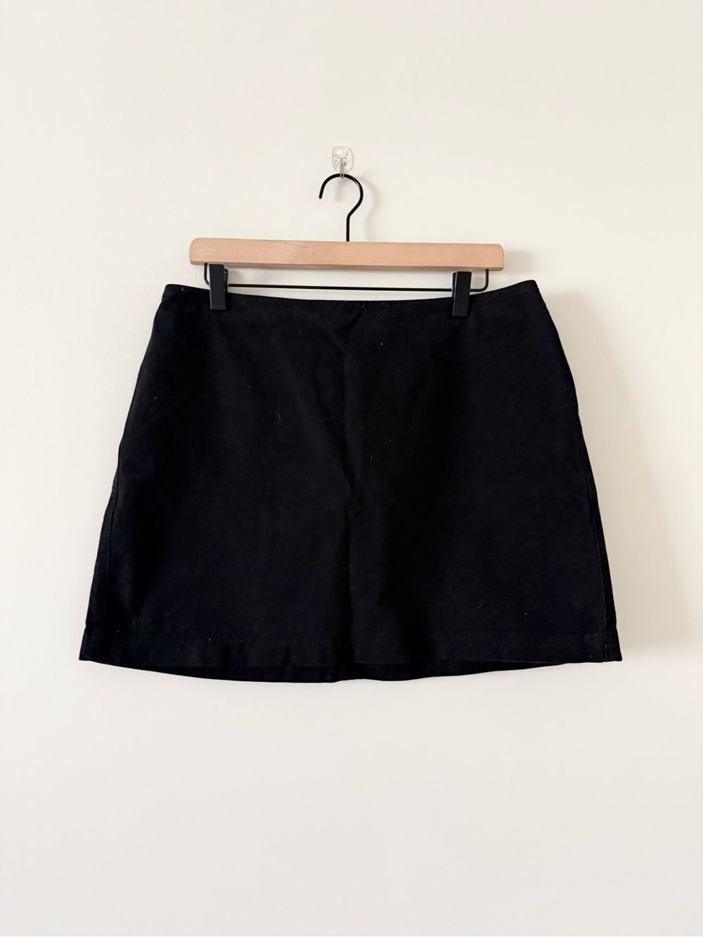 BDG Urban Outfitters Black Cotton Denim Mini Skirt with Back Zip Size L